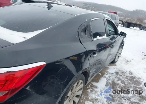 2014 Buick Lacrosse Leather Group z USA, uszkodzony, nr VIN 1G4GC5G31EF147060